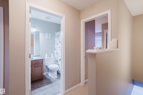 81 1804 70 Street, Edmonton, AB - Indoor Photo Showing Bathroom