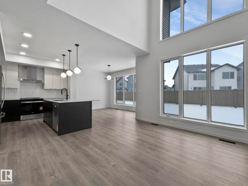 2203 158 Street, Edmonton, AB - Indoor Photo Showing Kitchen With Upgraded Kitchen