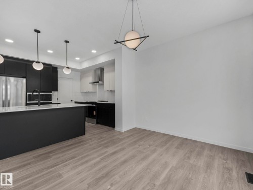 2203 158 Street, Edmonton, AB - Indoor Photo Showing Kitchen With Upgraded Kitchen