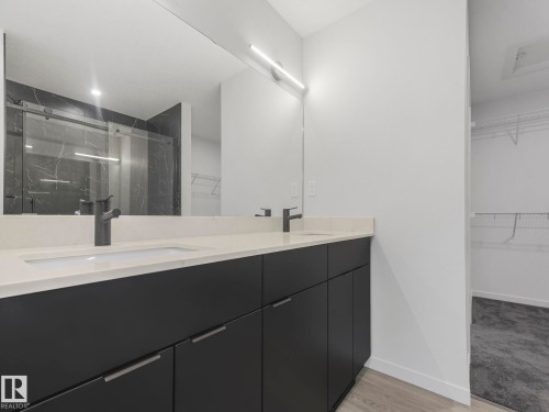 2203 158 Street, Edmonton, AB - Indoor Photo Showing Bathroom