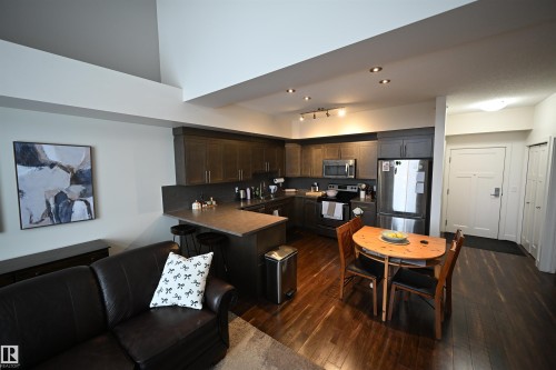 302 279 Wye Road, Sherwood Park, AB - Indoor