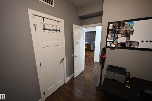 302 279 Wye Road, Sherwood Park, AB - Indoor Photo Showing Other Room