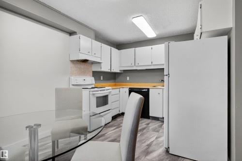 14017 121 Street, Edmonton, AB - Indoor Photo Showing Kitchen