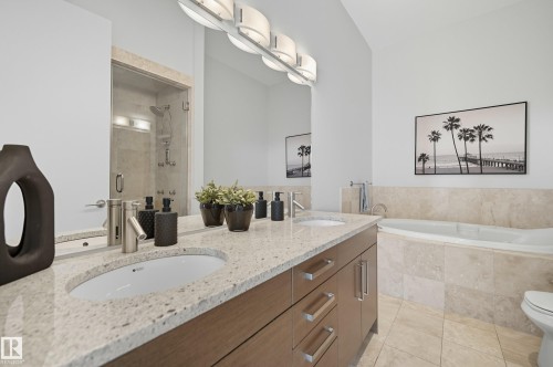 3502 10152 104 Street, Edmonton, AB - Indoor Photo Showing Bathroom