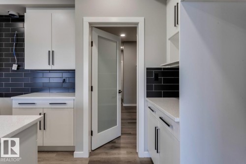 36 Gambel Loop, Spruce Grove, AB - Indoor Photo Showing Kitchen