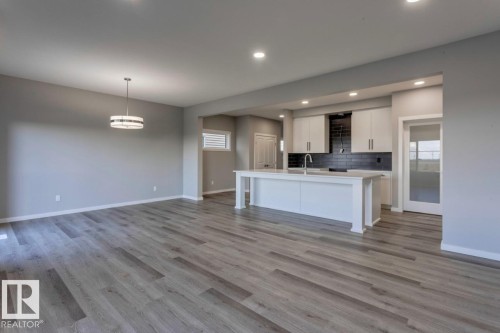 36 Gambel Loop, Spruce Grove, AB - Indoor Photo Showing Kitchen