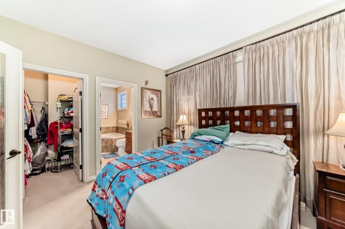 31 1407 Glastonbury Boulevard, Edmonton, AB - Indoor Photo Showing Bedroom