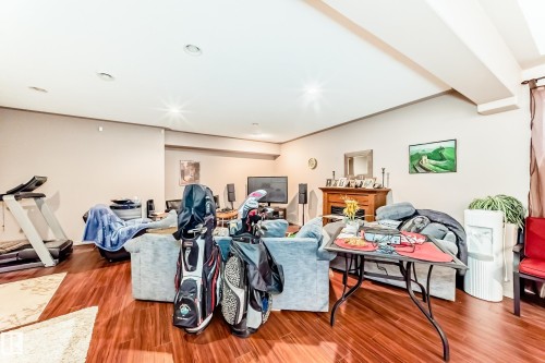 31 1407 Glastonbury Boulevard, Edmonton, AB - Indoor