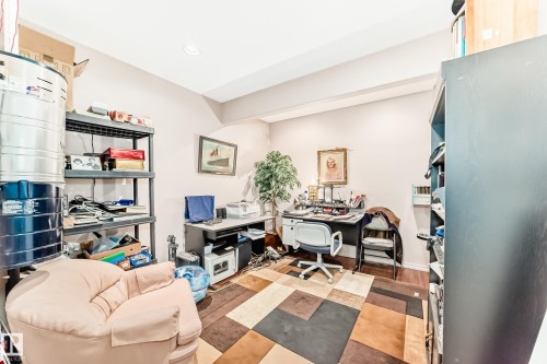 31 1407 Glastonbury Boulevard, Edmonton, AB - Indoor Photo Showing Other Room