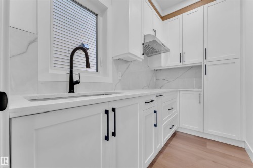 127 24 Street, Edmonton, AB - Indoor