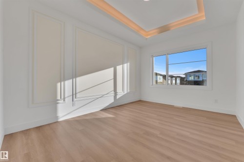 127 24 Street, Edmonton, AB - Indoor Photo Showing Other Room