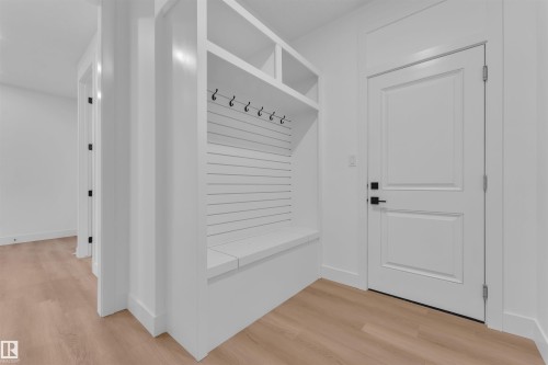 127 24 Street, Edmonton, AB - Indoor Photo Showing Other Room