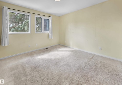 6628 124 Street, Edmonton, AB - Indoor Photo Showing Other Room