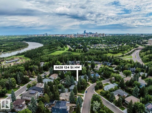 6628 124 Street, Edmonton, AB - Outdoor With View
