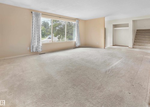 6628 124 Street, Edmonton, AB - Indoor