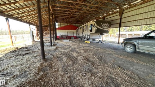 10018 Twp Rd 612, Rural St. Paul County, AB - Indoor Photo Showing Garage