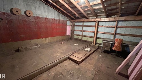 10018 Twp Rd 612, Rural St. Paul County, AB - Indoor Photo Showing Garage