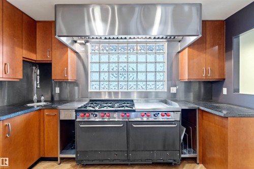 14403 83 Avenue, Edmonton, AB - Indoor Photo Showing Kitchen