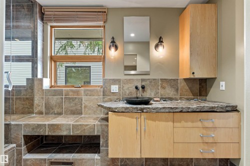 14403 83 Avenue, Edmonton, AB - Indoor