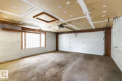 14403 83 Avenue, Edmonton, AB - Indoor Photo Showing Garage