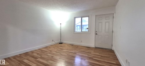 3619 30 Avenue, Edmonton, AB - Indoor Photo Showing Other Room