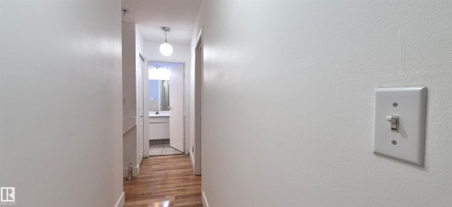 3619 30 Avenue, Edmonton, AB - Indoor Photo Showing Other Room