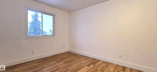 3619 30 Avenue, Edmonton, AB - Indoor Photo Showing Other Room