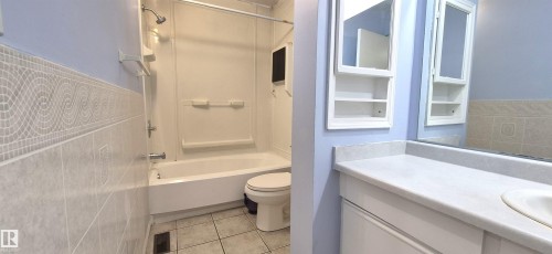 3619 30 Avenue, Edmonton, AB - Indoor Photo Showing Bathroom