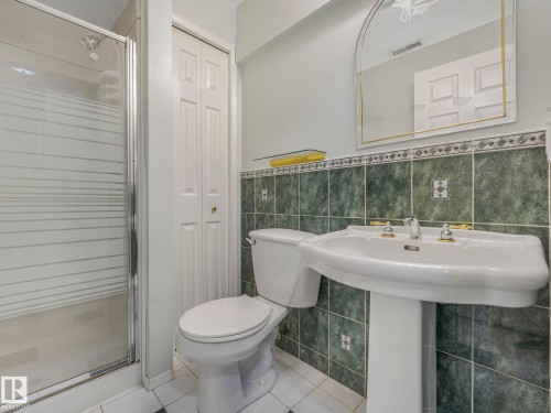 49 Aberdeen Way, Stony Plain, AB - Indoor Photo Showing Bathroom