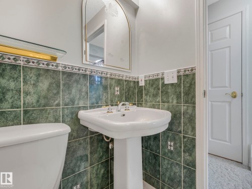 49 Aberdeen Way, Stony Plain, AB - Indoor Photo Showing Bathroom