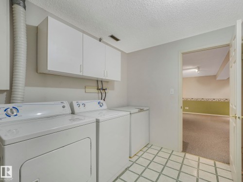 49 Aberdeen Way, Stony Plain, AB - Indoor Photo Showing Laundry Room