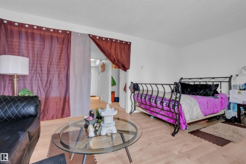 8F Meadowlark Village, Edmonton, AB - Indoor Photo Showing Bedroom