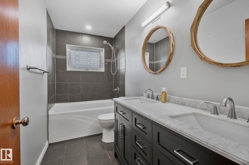 10324 50 Street, Edmonton, AB - Indoor Photo Showing Bathroom