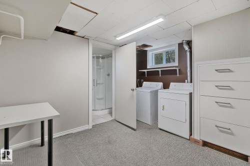 10324 50 Street, Edmonton, AB - Indoor Photo Showing Laundry Room
