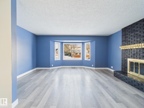 18737 70 Avenue, Edmonton, AB - Indoor With Fireplace