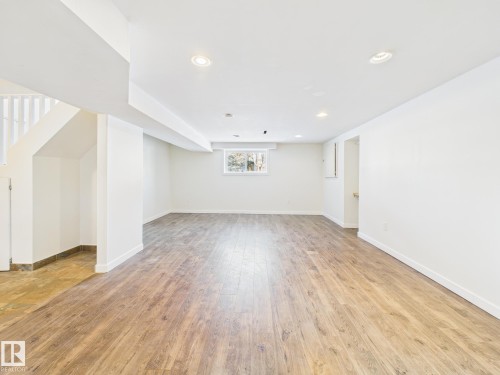 18737 70 Avenue, Edmonton, AB - Indoor