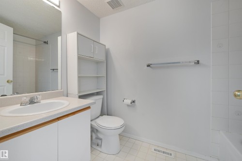 107 8903 106A Avenue, Edmonton, AB - Indoor Photo Showing Bathroom