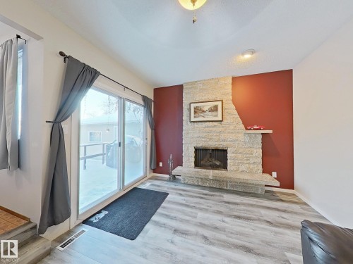 17323 107 Street, Edmonton, AB - Indoor With Fireplace