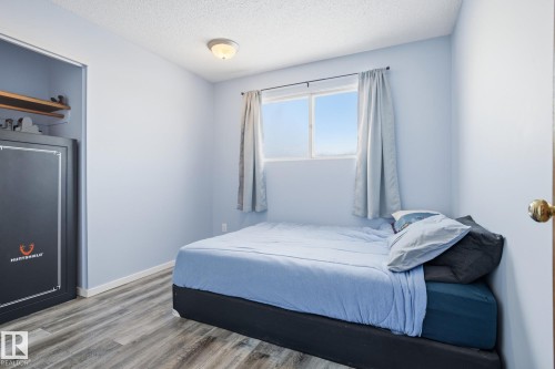 17323 107 Street, Edmonton, AB - Indoor Photo Showing Bedroom