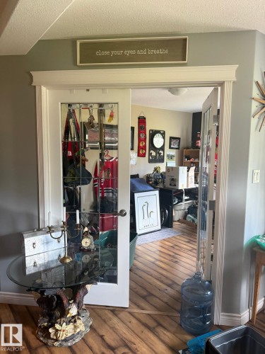 56509 Hwy 32, Rural Yellowhead, AB - Indoor