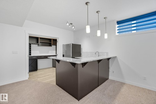 12948 202 Street, Edmonton, AB - Indoor Photo Showing Kitchen