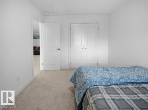 7020 177 Avenue, Edmonton, AB - Indoor Photo Showing Bedroom