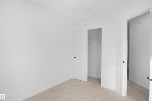 2 Elizabeth Gardens, Spruce Grove, AB - Indoor Photo Showing Other Room