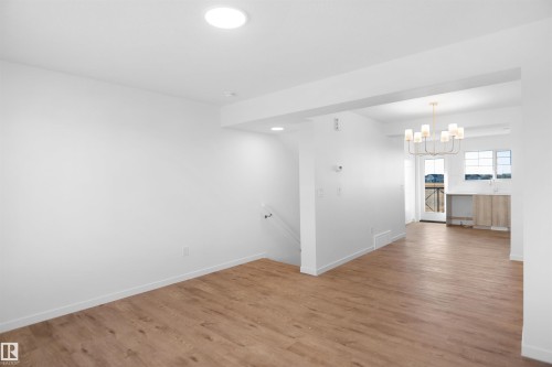 4201 Kinglet Drive, Edmonton, AB - Indoor Photo Showing Other Room