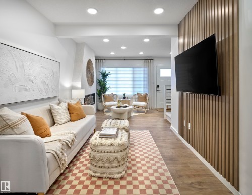 216 Marquis Boulevard, Edmonton, AB - Indoor Photo Showing Living Room