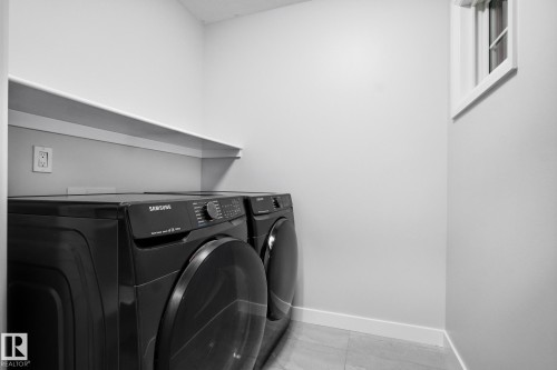 7438 Chivers Crescent, Edmonton, AB - Indoor Photo Showing Laundry Room