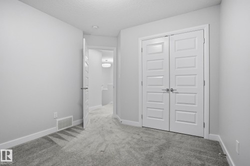 7438 Chivers Crescent, Edmonton, AB - Indoor Photo Showing Other Room