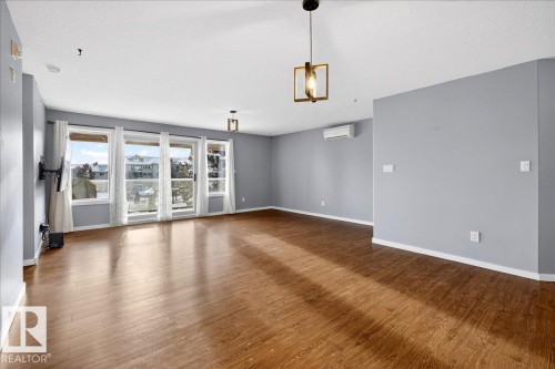 309 278 Suder Greens Drive, Edmonton, AB - Indoor