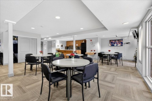 309 278 Suder Greens Drive, Edmonton, AB - Indoor Photo Showing Dining Room
