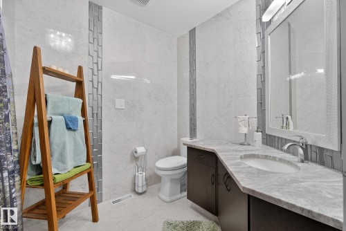 113 53226 Rge Road 261, Rural Parkland County, AB - Indoor Photo Showing Bathroom